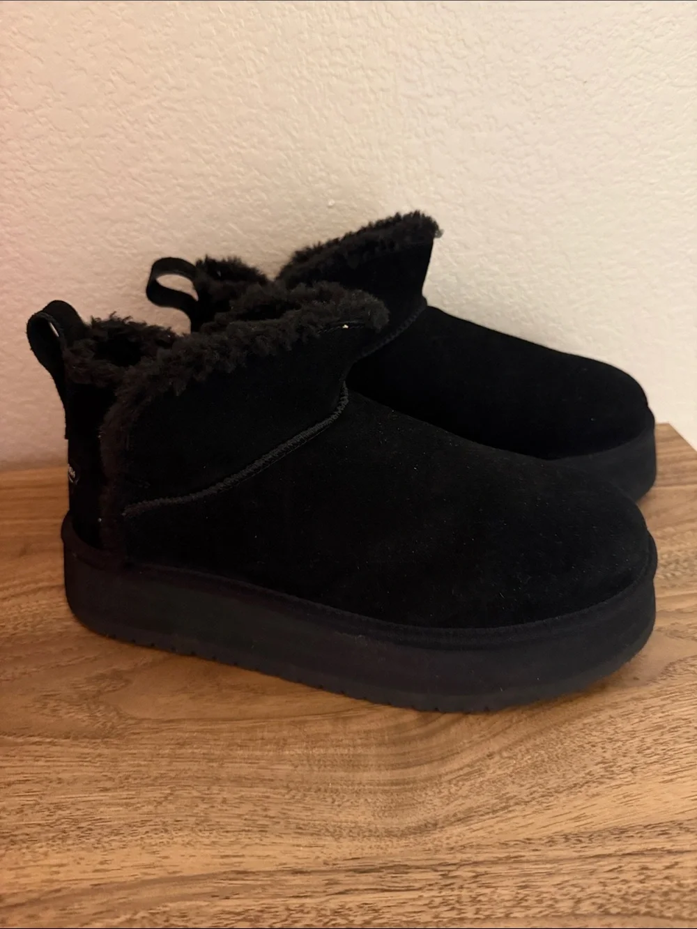 NWT  Koolaburra by UGG Koola Ultra Mini Platform boot